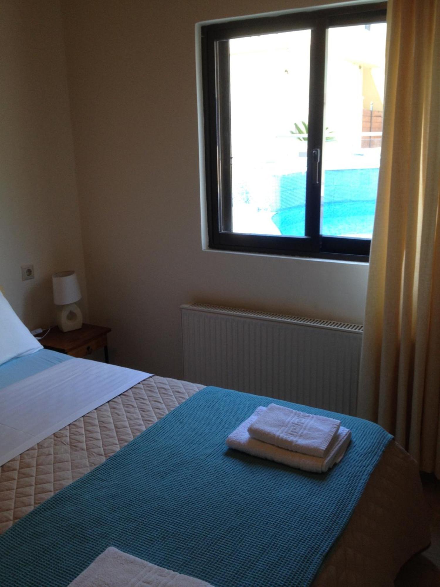 Angelica Studios And Apartments Agia Marina Quarto foto