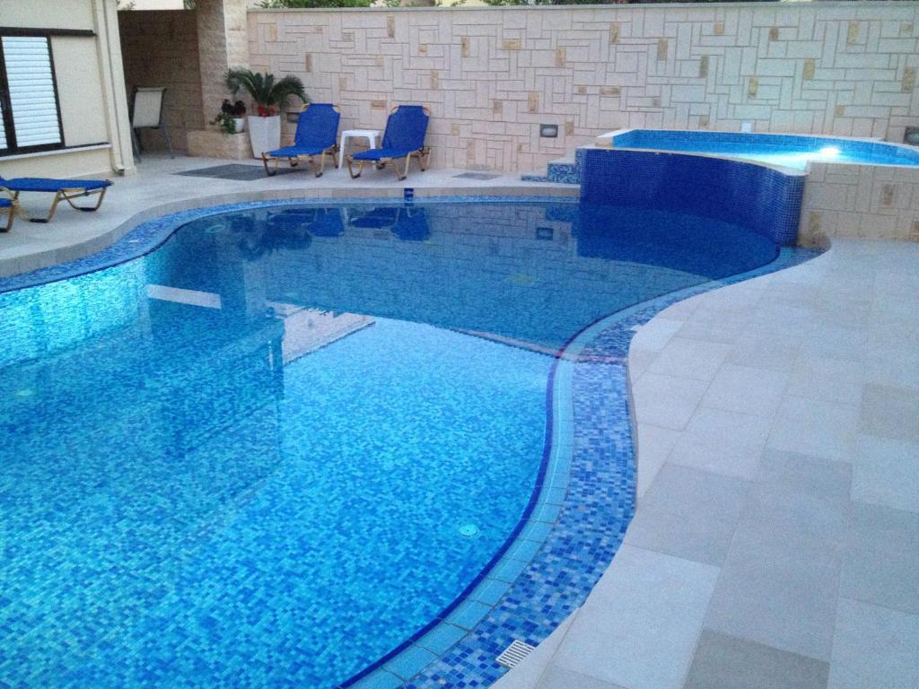 Angelica Studios And Apartments Agia Marina Exterior foto